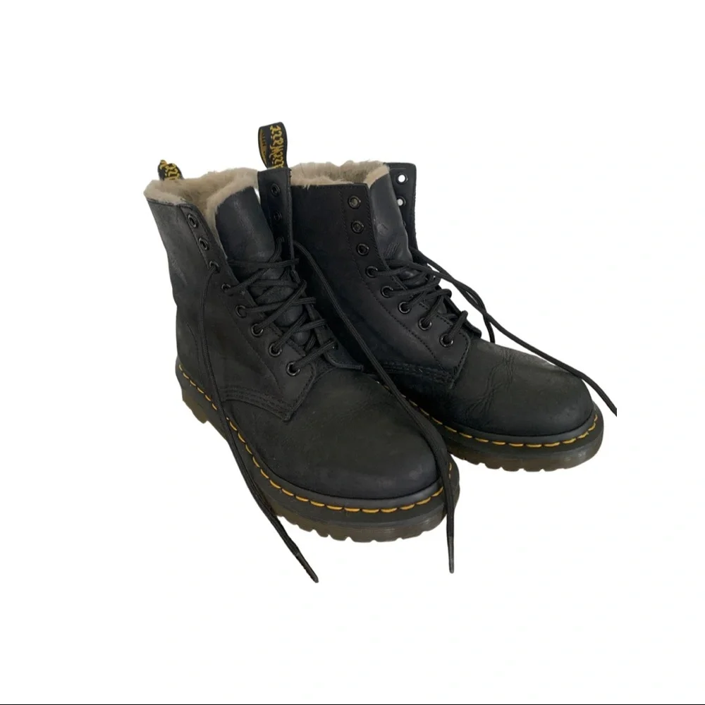 Doc Marten's - Women's Faux Fur Lined Lace Up - Picture 1 of 4
